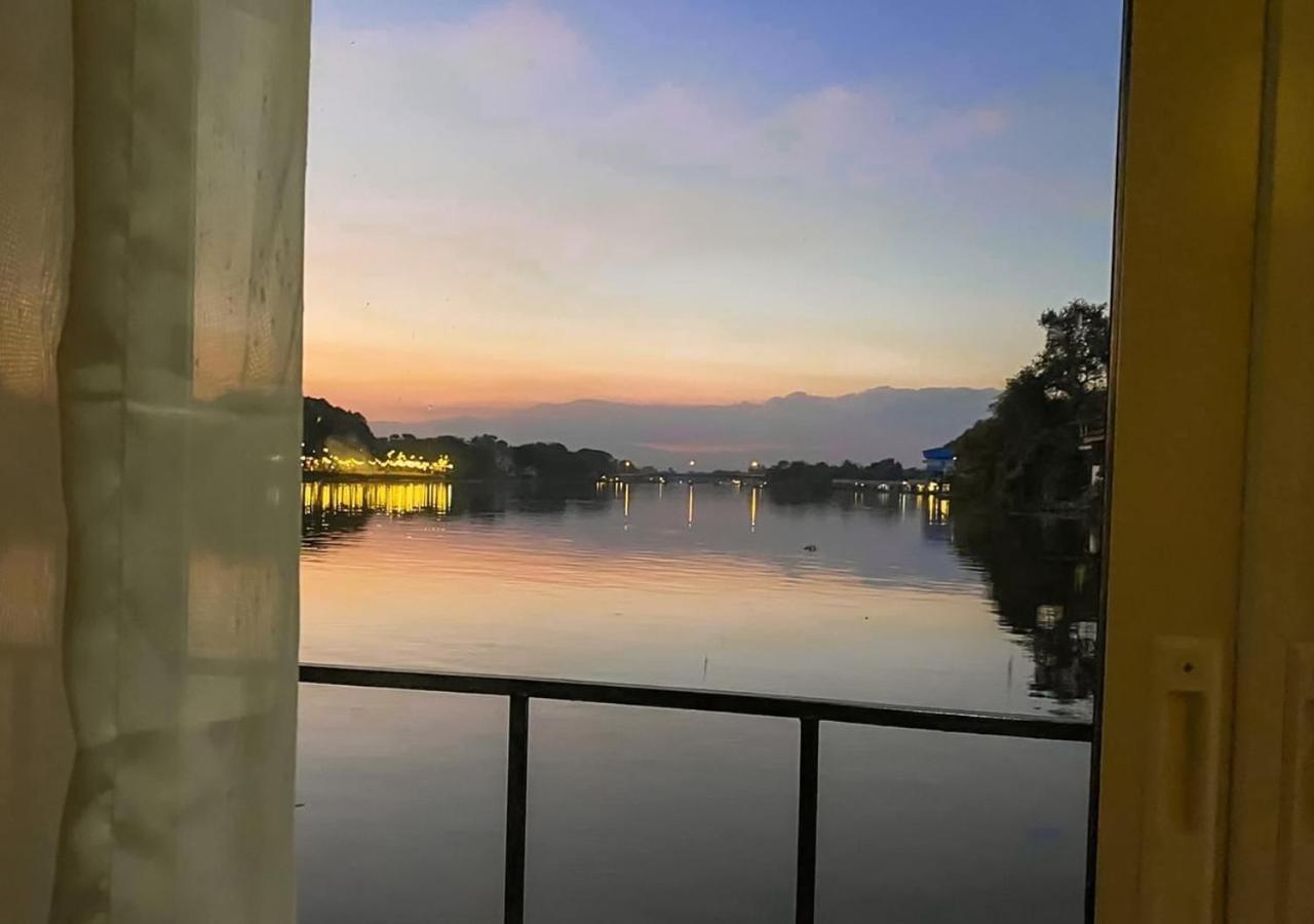 Tara Raft Hotell Kanchanaburi by Eksteriør bilde