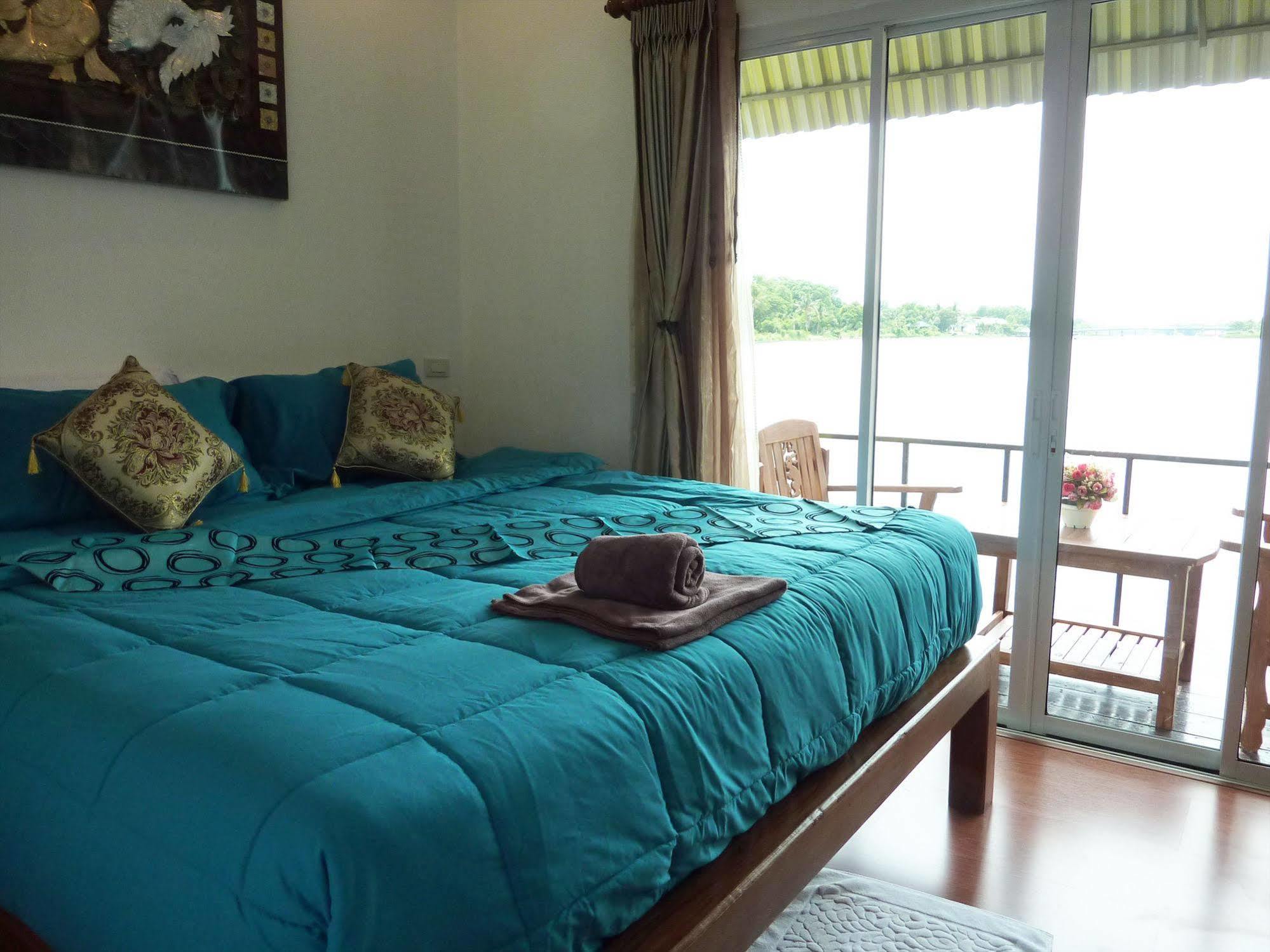 Tara Raft Hotell Kanchanaburi by Eksteriør bilde