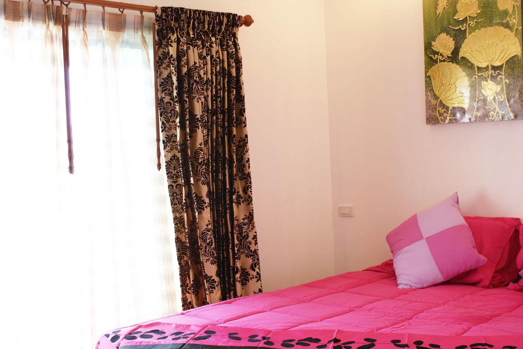 Tara Raft Hotell Kanchanaburi by Eksteriør bilde